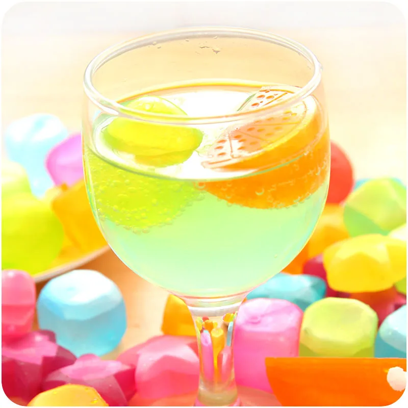 

6Pcs/Sett Fruit and Square Shaped Ice Cubes LDPE Food-grade Plastic Fruit Shaped Reusable Polychrome Plastic Party Wine Cooler
