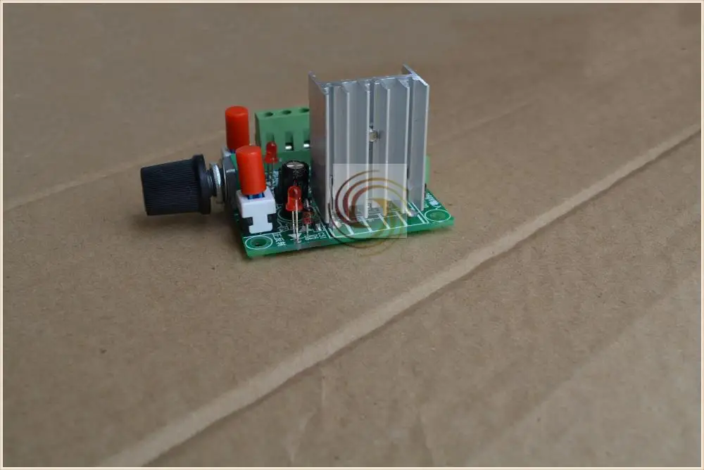 

Simple stepper motor drive controller for speed control and reversing control pulse generating PWM controller 1pcs