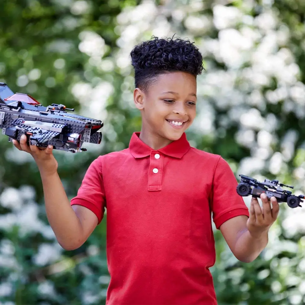 

DC Justice League Super Heroes Flying Fox: Batmobile Airlift Attack Building Block Kit Set Toys 76087