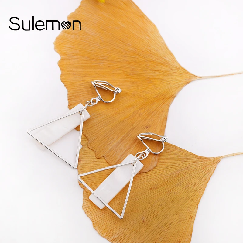 

Metal Shell Earring Copper Gold Plated No ear hole Earrings Triangle Pendant Ear Clip Lady Gift Simple Style High Quality CE16