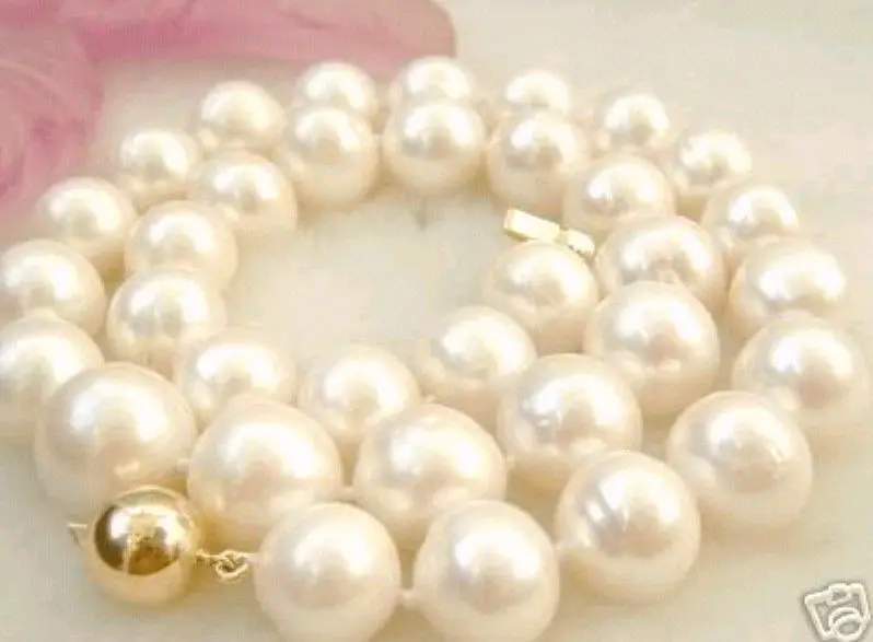 

Free Shipping ***Hot sale >>>Beautiful 9-10MM AA++ White Akoya Pearl Necklace 18" Clasp