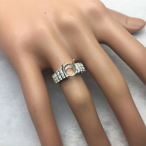 

SOLID 14K WHITE GOLD 8MM ROUND CUT 0.50CT DIAMOND SEMI MOUNT ENGAGEMENT RING