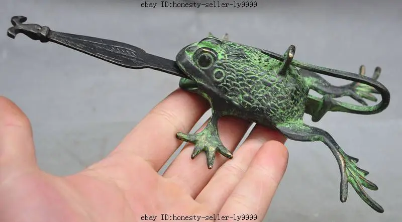 

old Chinese Ancient Bronze frog golden bufo toad Statue Door lock unlocking key