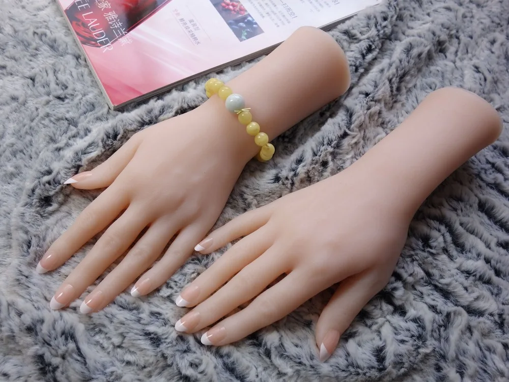 Одна пара реалистичный силиконовый женский манекен руки для кольца ювелирных изделий дисплей, модель дизайн ногтей руки, бесплатные ногти