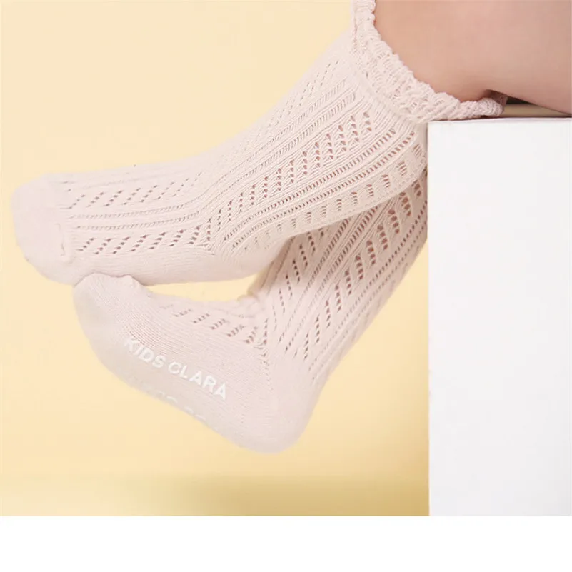 Носки для маленьких девочек хлопковые сетчатые Дышащие носки для новорожденных, нескользящие носки для маленьких девочек от 0 до 4 лет
