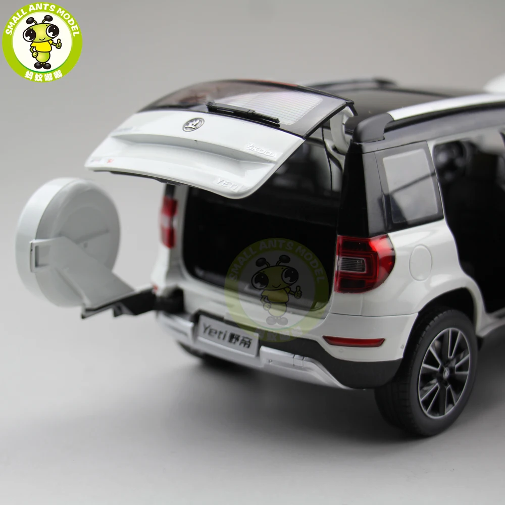 1/18 Skoda Yeti SUV литая модель металлическая модель автомобиля SUV Подарочная коллекция хобби белый