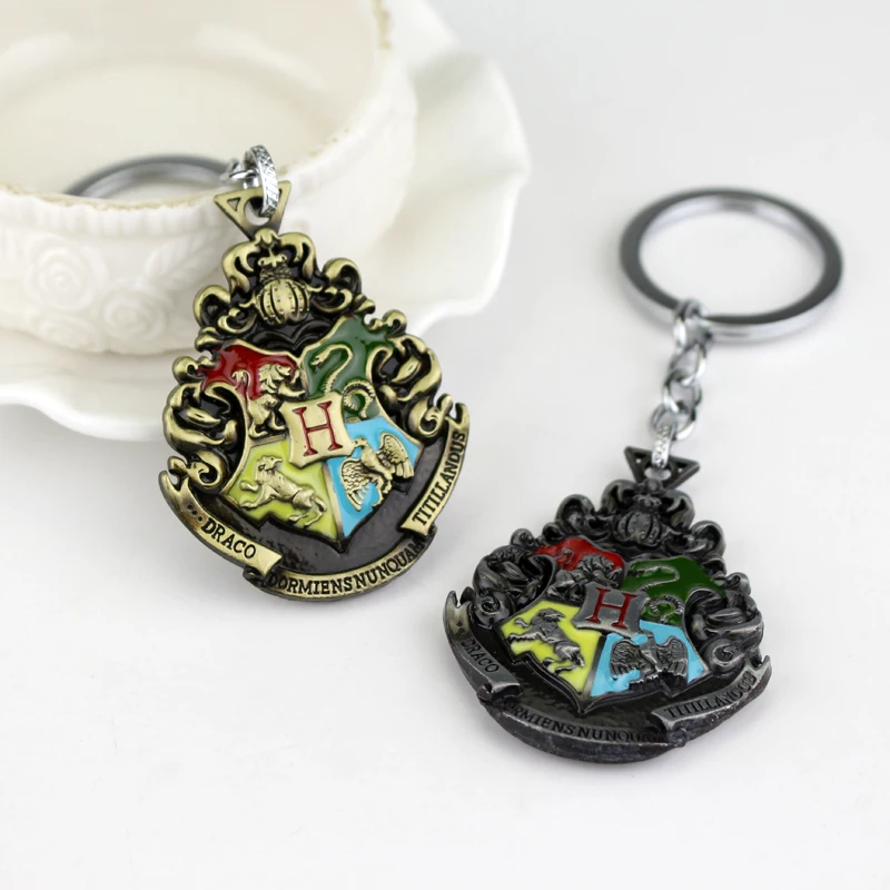 

Movie College Logo Key Chain Keyring Keychain for Keys Chaveiro Llavero Key Ring Key Holder porte Hogwarts Badge Pendant