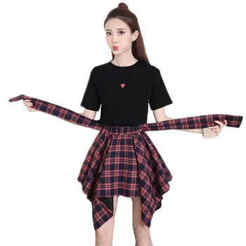 

Korean Summer Women Love Heart T-shirt Irregular Leisure Lattice Tie Up Skirt 2 Piece Set Women Hip Hop Fashion Streetwear M-2XL