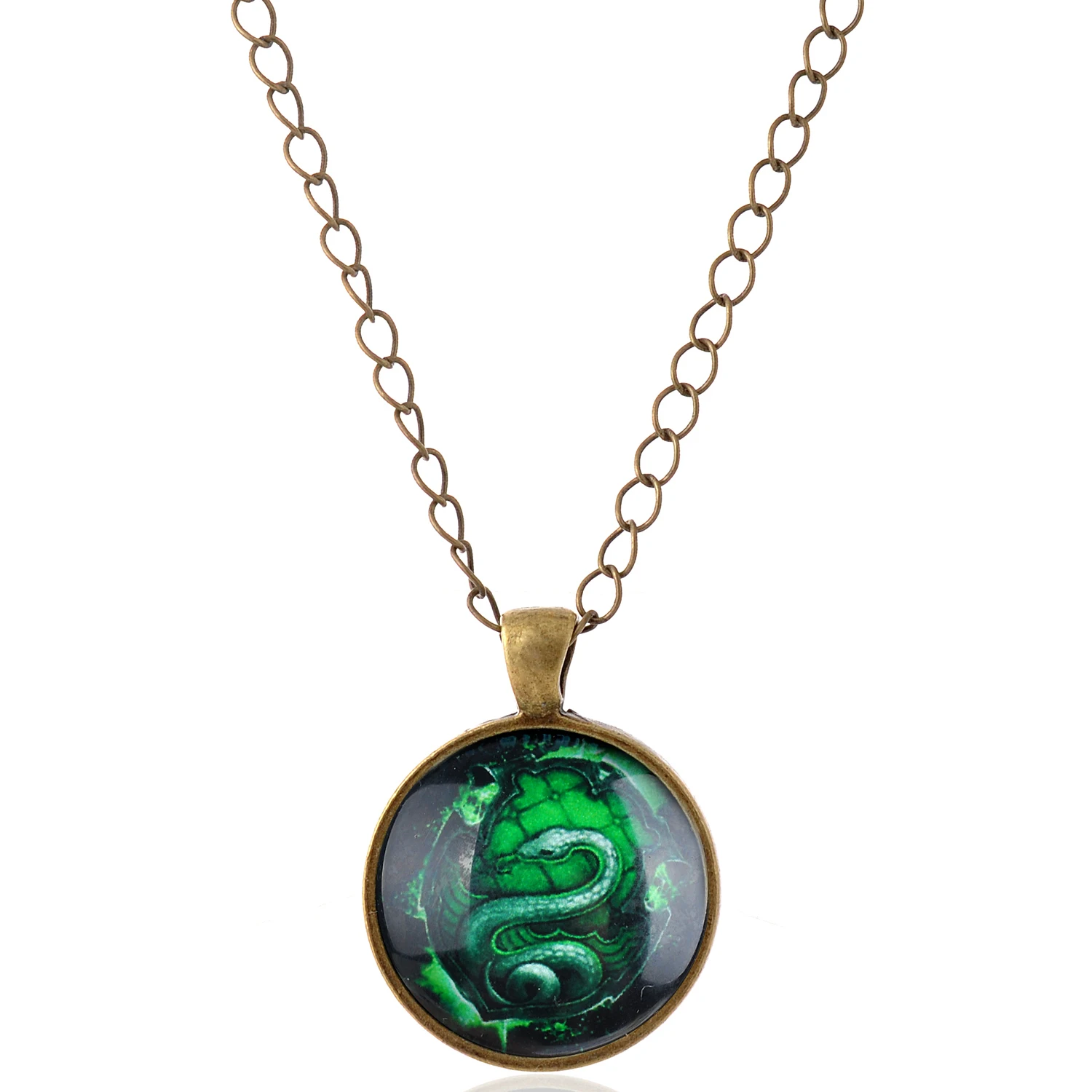 

Lureme Time Gem Series Green Snake Disc Pendant Charm Necklace for Women and Girl (01003512)