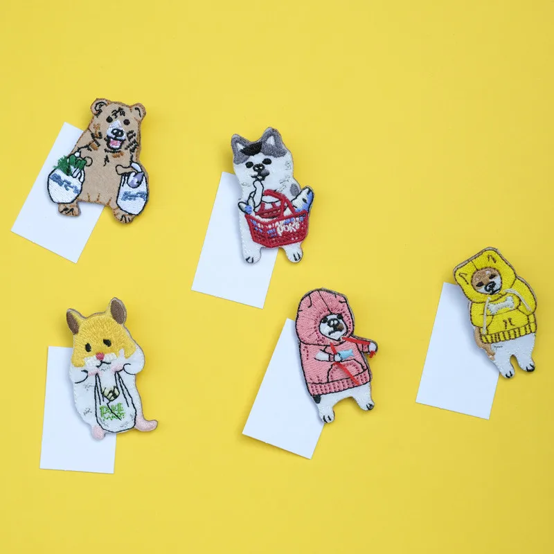 

20pcs/lot Japanese Style Cartoon Animals Brooches Lion Fish Embroidery Pin for Kids Lapel Pin Hat/bag Pins Women Badge Q1186