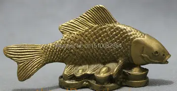 

Chinese Pure Brass Folk Carved JiXiang Wealth Fish On YuanBao Coin Statue Animal