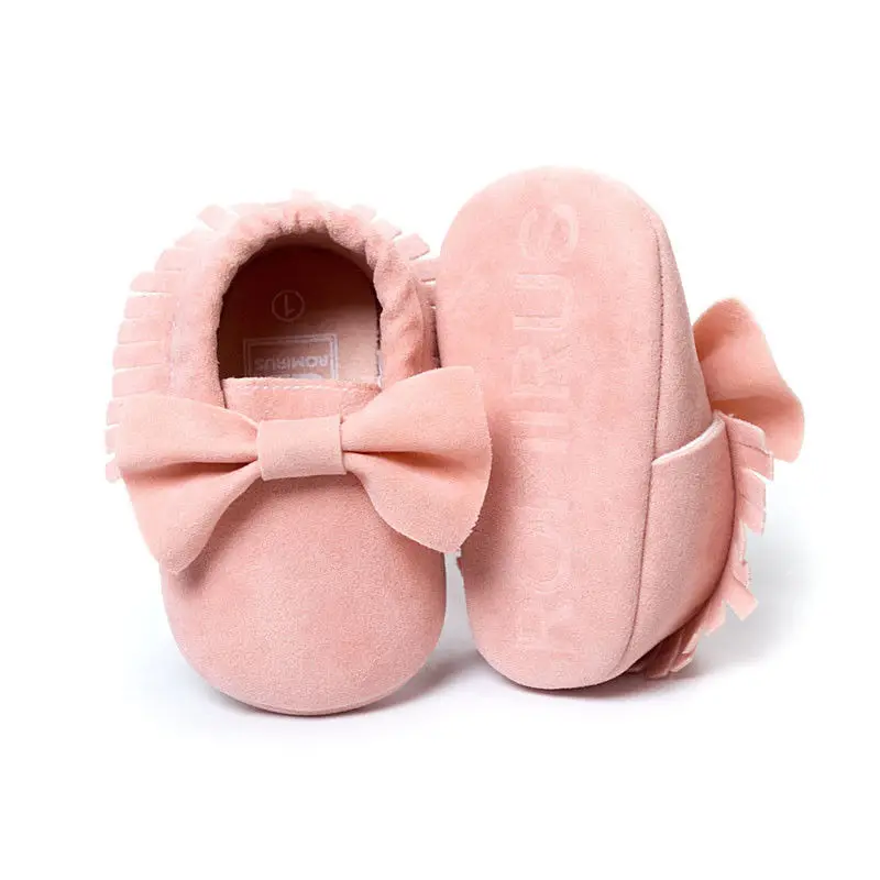 Одежда для новорожденных; одежда для маленьких мальчиков Повседневное Демисезонный кроватки туфли на плоской подошве с бантом, однотонный цвет, без шнуровки, низкий задник, с кисточками обувь 7 Стильная обувь наряд на возраст от 0 до 18 месяцев