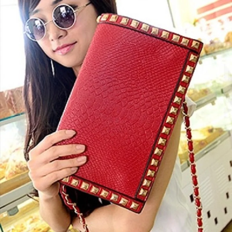 New 2018 Fashion Luxury Leather Women Crocodile Rivet Envelope Day