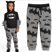 Модные спортивные штаны для маленьких мальчиков; сезон зима-осень повседневные брюки одежда с рисунком Бэтмена для детей от 2 до 7 лет