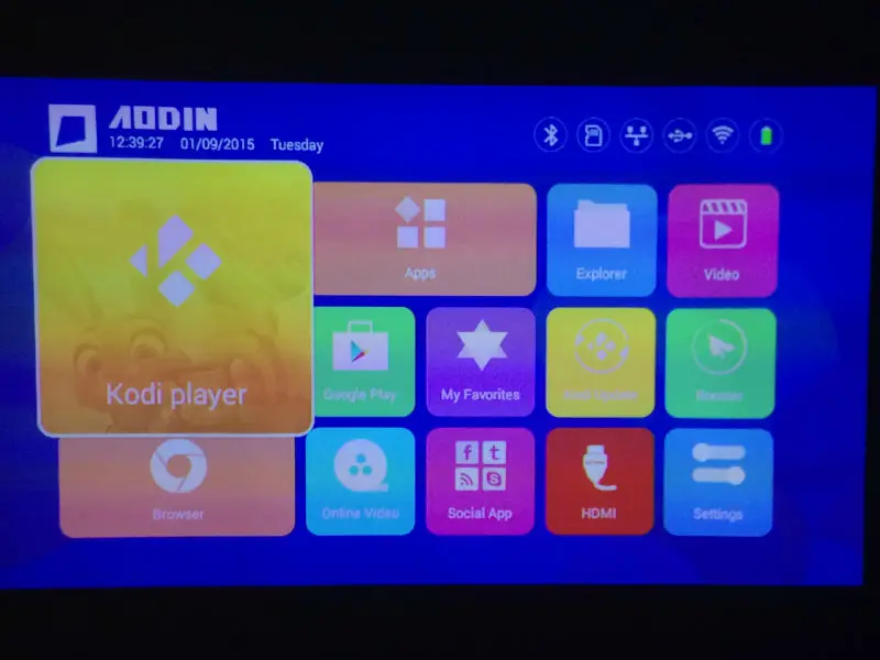 Aodin M6S mini portable 1080P DLP Projector 1GB/RAM 32G/ROM Android4.4 bluetooth4.0 wifi HDMI in