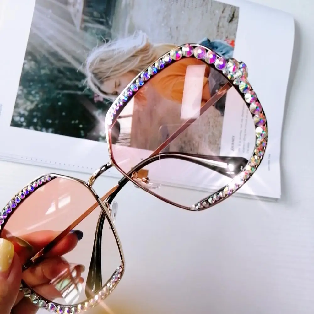 Luxury Rhinestone Square Sunglasses Women Brand Pink Black Clear Lens Oversized Diamond Sunglasses For Men Vintage Shades