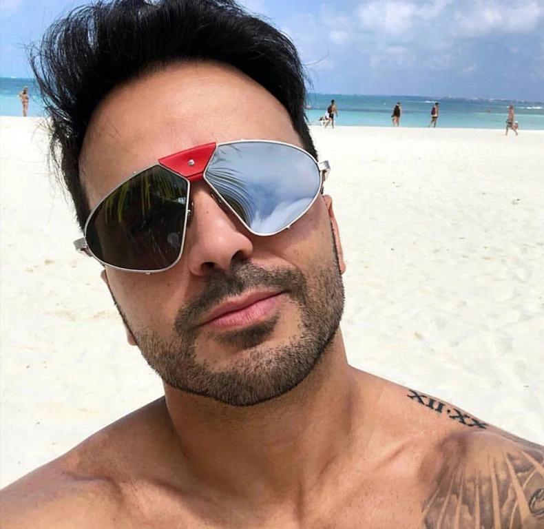 10349404306_178014656