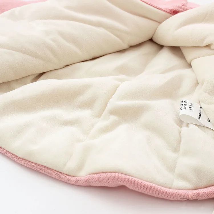 Зимнее пальто для маленьких девочек зимние теплые куртки с воротником-лепестком для новорожденных девочек детские зимние топы для девочек, верхняя одежда с жемчугом розового цвета