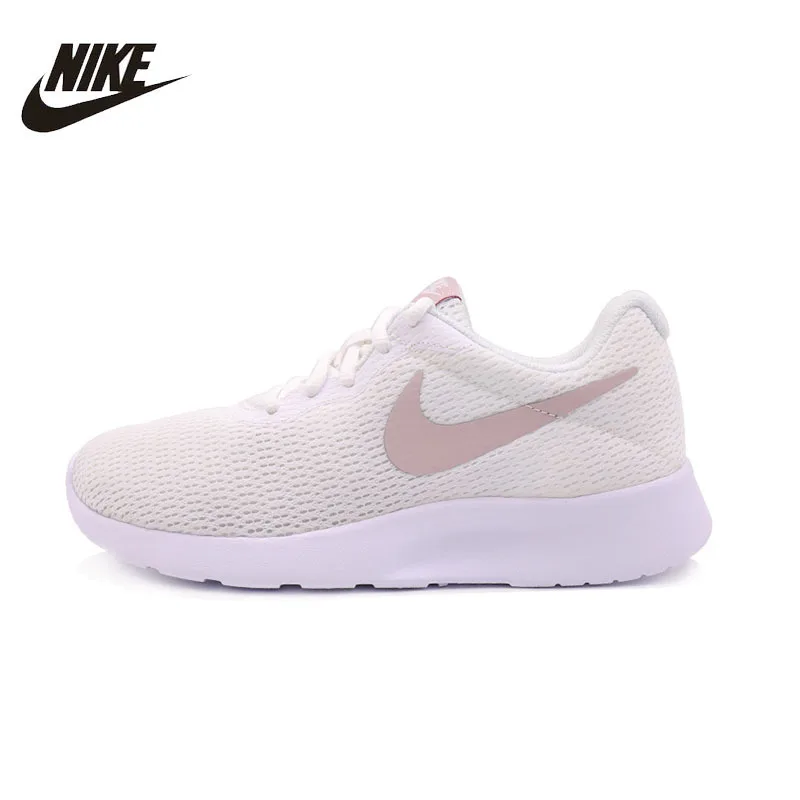 nike roshe cena