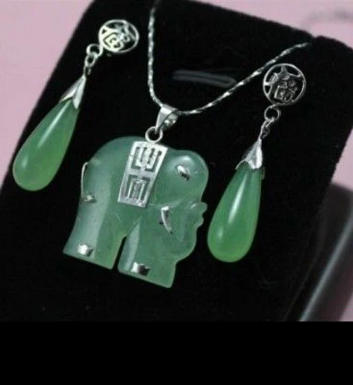 

Beautiful! green jades elephant Jewellery necklace Pendant earring Set