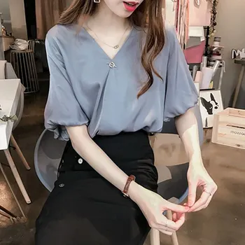 

Plus Size Women Puff Short Sleeve Blouses Shirts Ladies V-neck Officewear Elegant Blouse Feminina 2019 Summer Solid Casual Tops