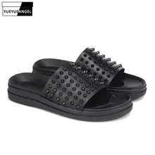 Новинка года; мужские летние шлепанцы с заклепками; итальянские дизайнерские Шлепанцы из натуральной кожи; модные толстые пляжные тапочки на платформе; мужская обувь