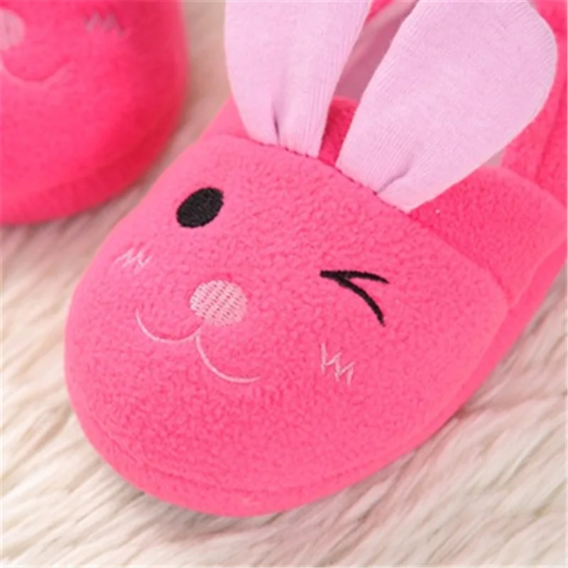 Детские тапочки для девочек Футболка с милым кроликом узор домашние тапочки детские для девочек домашняя обувь детская Спальня тапочки с плоской подошвой