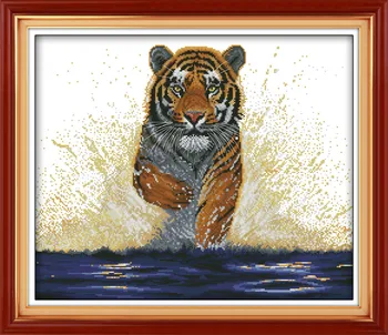 

Tigers King Back Counted Cross-Stitching 11CT Printed Handmade Cross Stitch Set Animals Cross-stitch Kits Embroidery Needlework