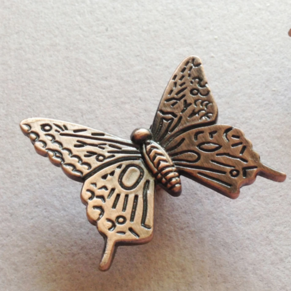 

Free Shipping Red Bronze Butterfly Cartoon Dresser Handles Luxury Puckering Drawer Wardrobe Door Cupboard Modern Cabinet Pulls