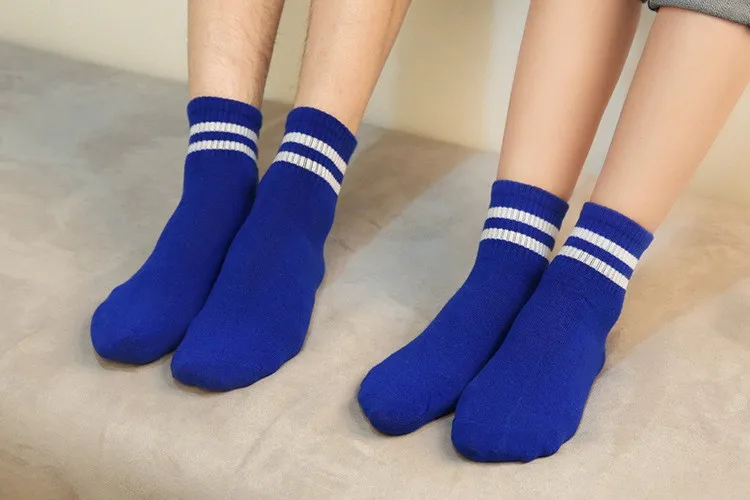Новый дизайн два полосатые носки для влюбленных для женщин мужчин хлопок синий черный, белый цвет мятно зеленый Meias Calcetines Mujer