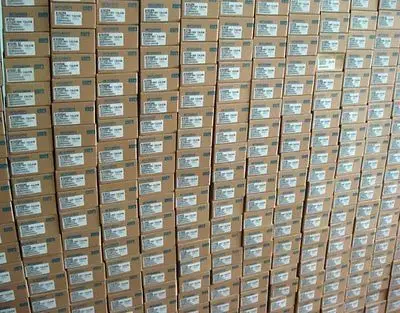 

DHL/EMS 2 Sets New Schneider Limit Switch XCKN2145P20C XCKN2145P20C