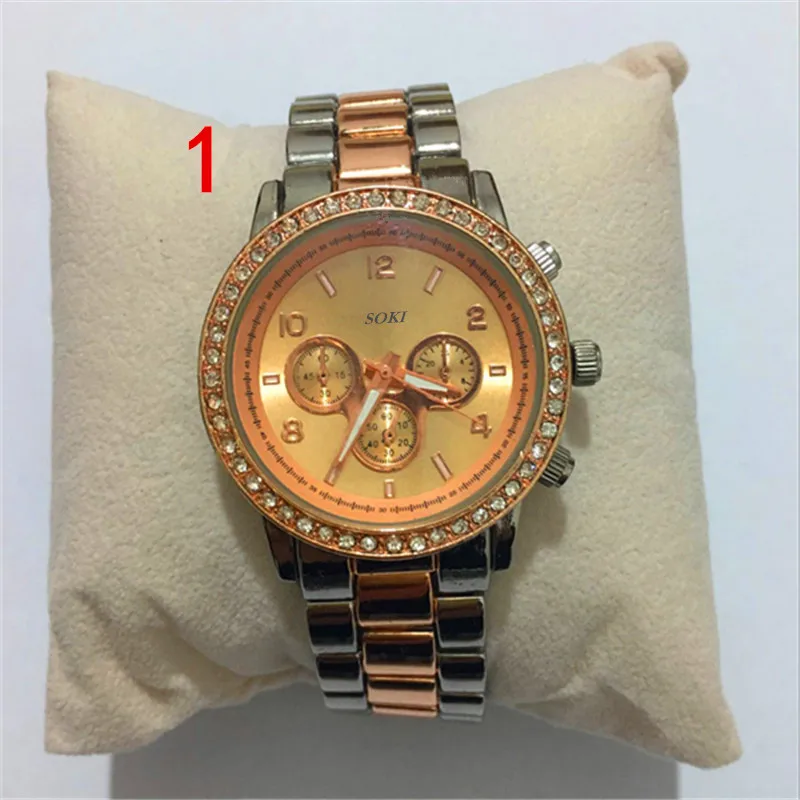 

Men's fashion stainless steel watch with elegant luxury business watch.