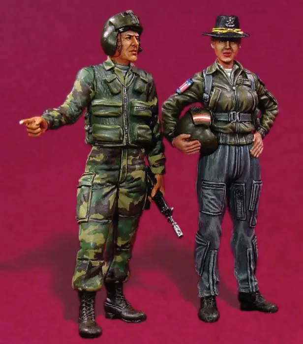 

Pre order goods-LF 0100 1/35 Modern American Helicopter Crew