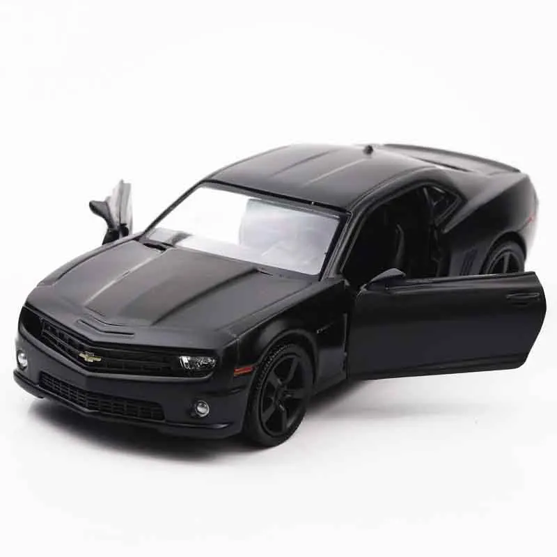 Модель автомобиля Chevrolet Camaro матовая черная 1:36|Наземный транспорт| |