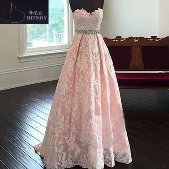

Vintage Lace Wedding Dresses Sweep Train Lace Up Back Vestido de Novia 2018 Beaded Sashes Robe de Mariee Pink Wedding Dress