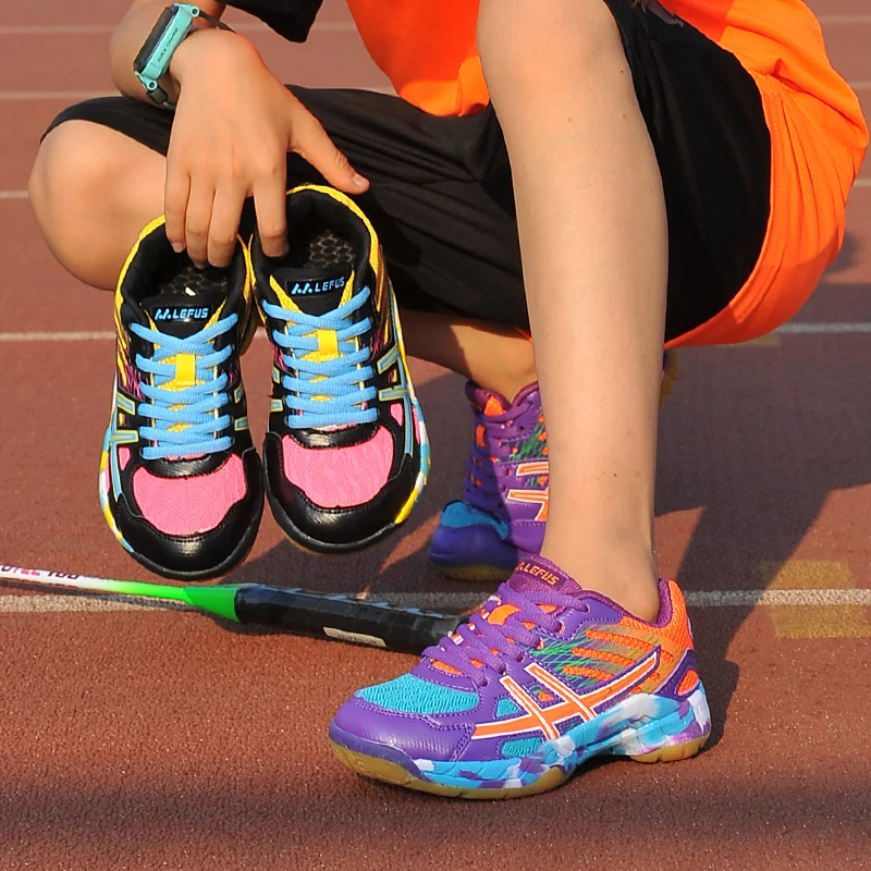 Детская обувь для бадминтона; Цвет черный, фиолетовый; Детские брендовые кроссовки для мальчиков; сезон весна-осень; детская спортивная обувь для девочек; дышащая обувь для бадминтона