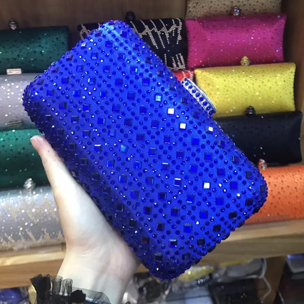 8989079107_948400907
