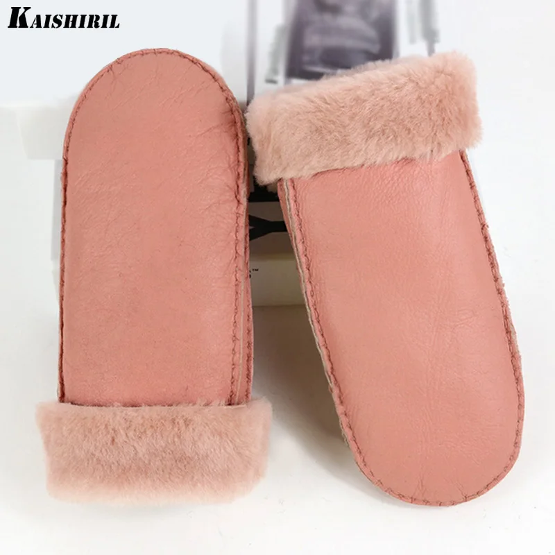 

2018 Fashion winter gloves women warm fur wool genuine leather gloves & mittens 8 colors . high quality . very beautiful