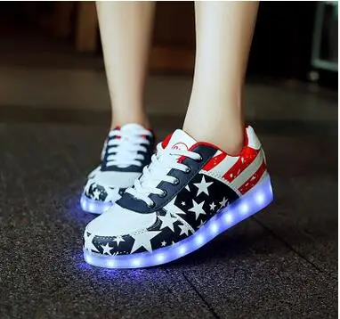 7 цветов большой детский светодиодный свет обувь для мальчиков и девочек модные зарядные устройства usb Размер 35-40 детская обувь - Цвет: 03