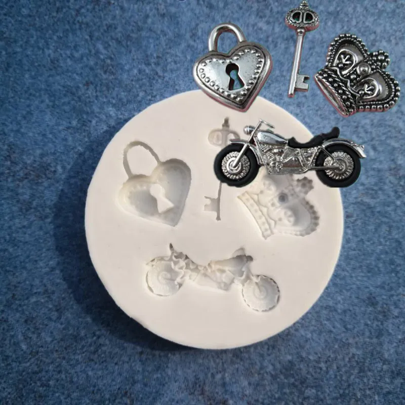 

High Quality Silicone Rubber Mould Love Lock Key Motorcycle Modeling Embossing Process Cake Chocolate Melting Mould A080