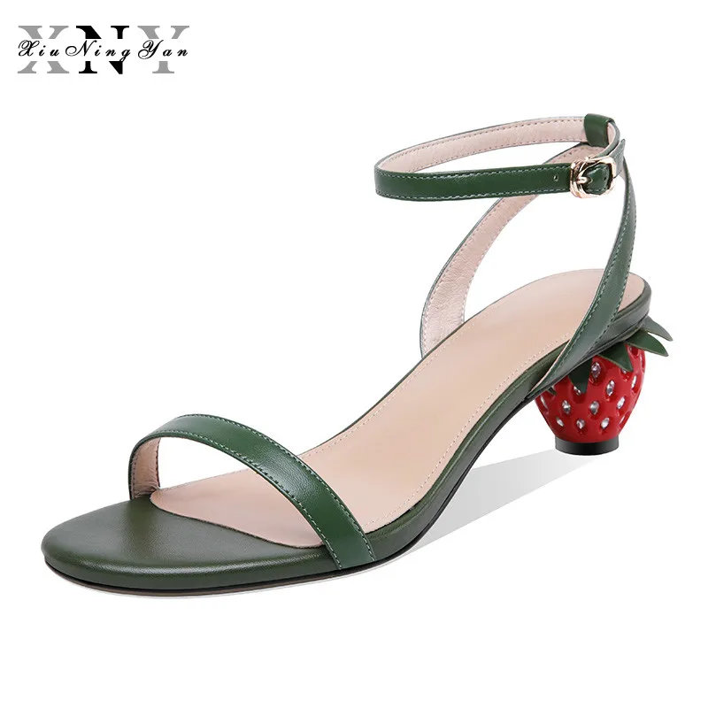 

Women's Sandals Handmade Genuine Leather 2019 New Sexy Lady Peep Toe Sandals Strawberry Heel Buckle Strap Classics Shoes Woman