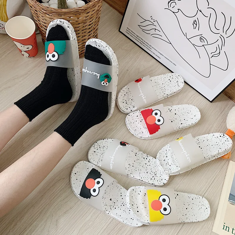 

Chic Funny Cartoon Flat Slippers Summer Women Transparent Shoes Casual Mule House Slippers Female Beach Rubber Cute Slippers
