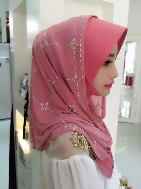 Мусульманская женская хиджаб Кепка блестящее нижнее белье с кристаллами шаль абайя головной убор Арабский исламский шарф с окантовкой с капюшоном мгновенные шарфы-банданы - Цвет: 10