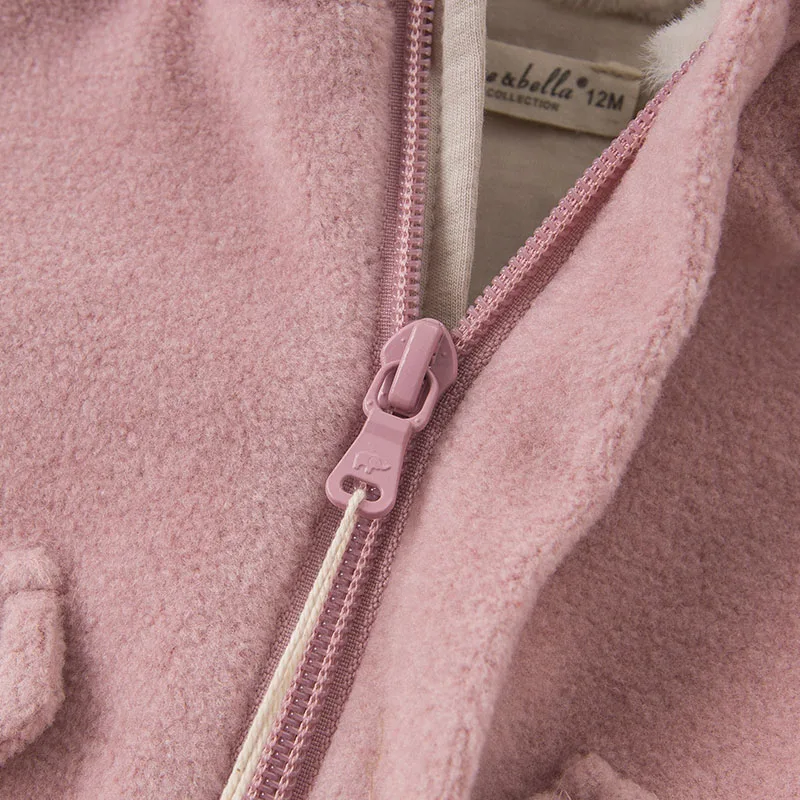 DB5975_0024_6Y3A4755