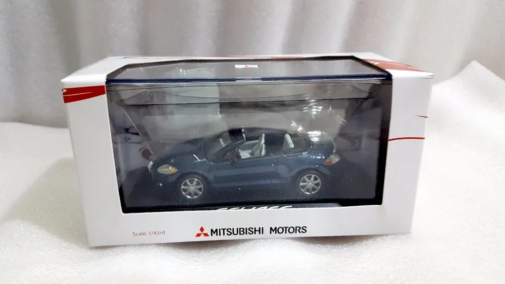 1:43 литья под давлением модели для Mitsubishi Eclipse Spyder Синий сплава игрушечный автомобиль миниатюрный коллекция подарки