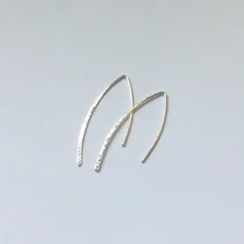 

PINJEAS Asymmetrical Reversible Arc Earring Modern Minimalist Lightweight Thin Simple Marquise Open Hoop Mother