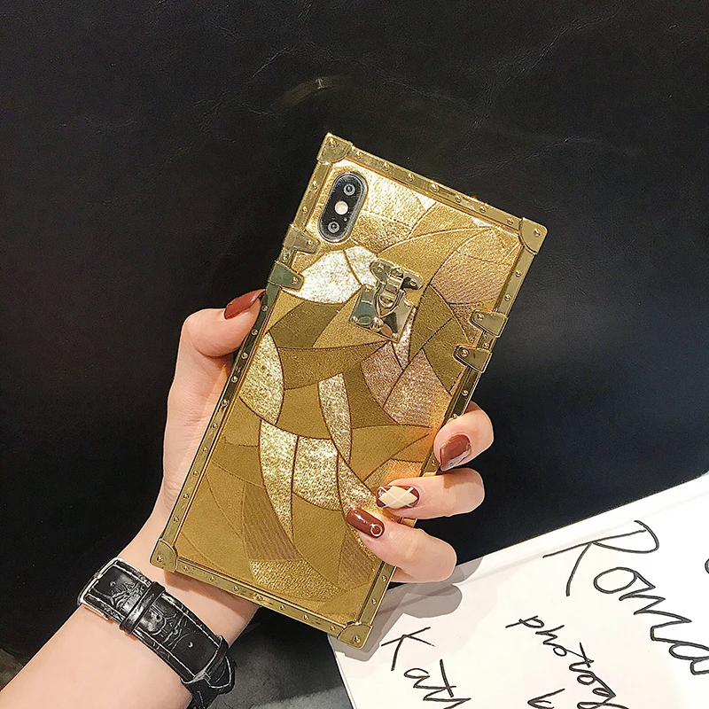 

Case For Samsung S10 Plus S10e S10 Cover Luxury Gold Square Metal Rivet Shiny Girly Case For Samsung Note8 Note9 S8 S9 Plus Case