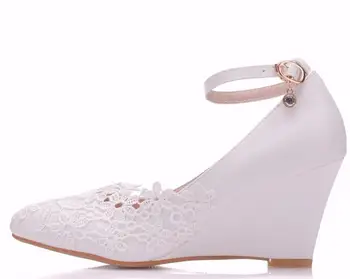 

2019 New women pumps low heels dancing shoes woman ladies party wedding dress pointed toe slip on shoes size 34-42