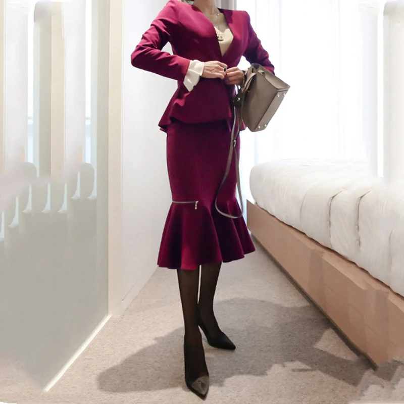 Новая мода темперамент удобный костюм с оборками и простой из искусственной кожи; обтягивающая юбка рабочий стиль, высокое качество, для ношения на улице, трендовые фиолетовые костюмы с юбкой