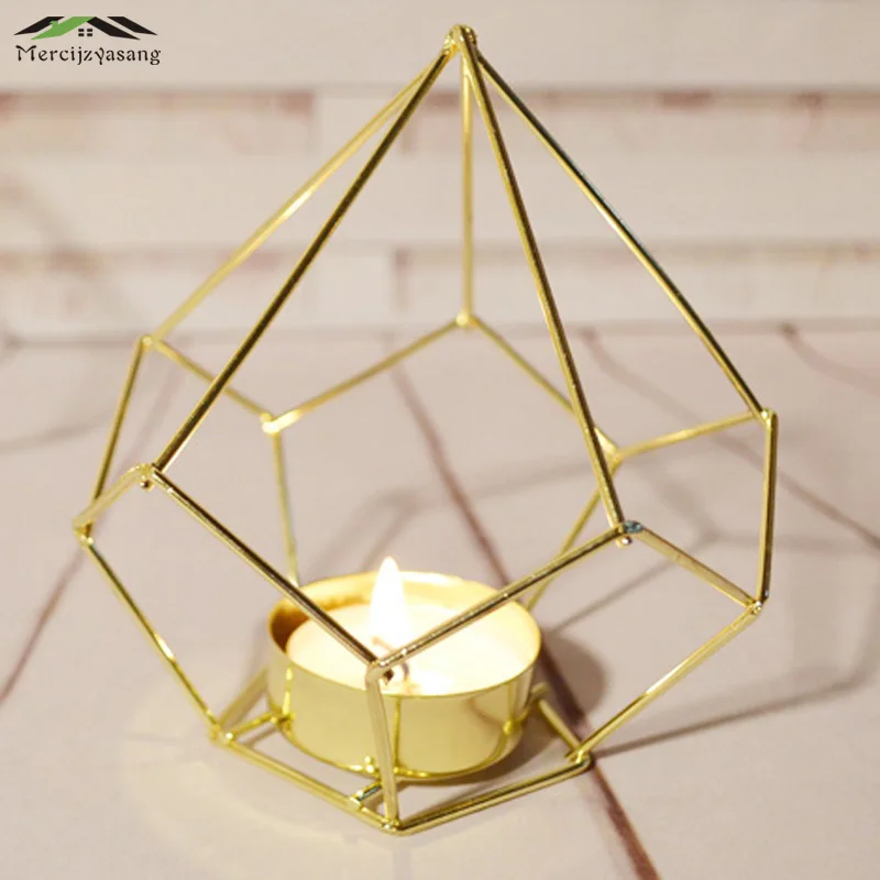 

2PCS/LOT European Candlestick Diamond shape Table Candle Holders Ornament for Wedding Dinner Birthday Decoration Candelabra